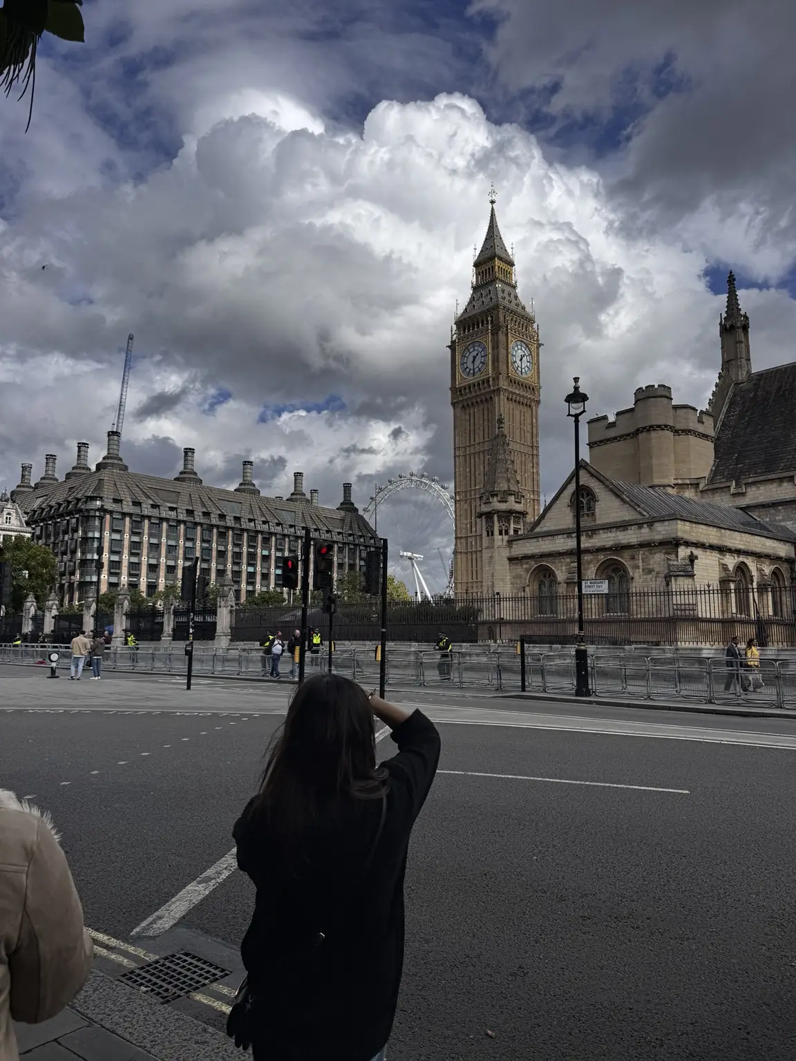 Big Ben and the London Eye photographed during a Lifted Spirits London meet-up